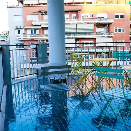 Casa de hóspedes O.effe. / Vatican