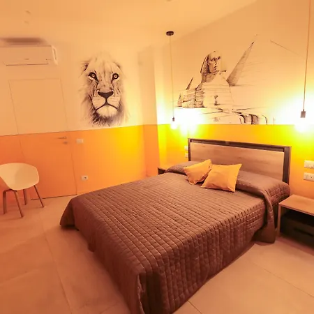 Gasthuis O.effe. / Vatican Rome