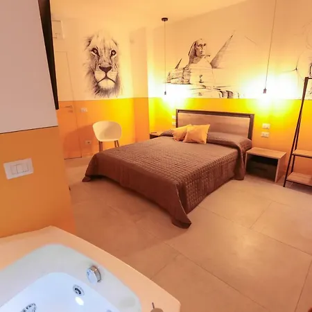 Gasthuis O.effe. / Vatican